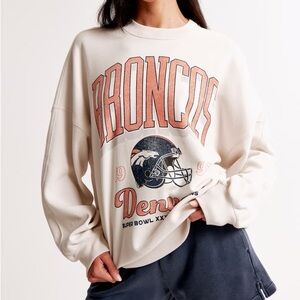 SOLD OUT Abercrombie and Fitch Broncos Crewneck Sweatshirt, Medium, Feather Gray